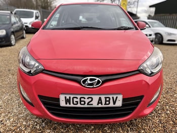 Used Hyundai i20 2012 for sale - 76913426: Photo