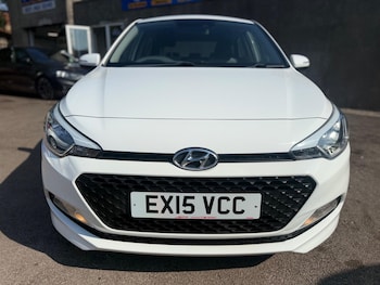 Used Hyundai i20 2015 for sale - 79292388: Photo