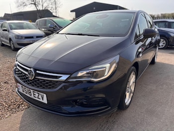 Used Vauxhall Astra 2018 for sale - 77753755: Photo