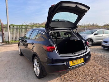 Used Vauxhall Astra 2018 for sale - 77753755: Photo