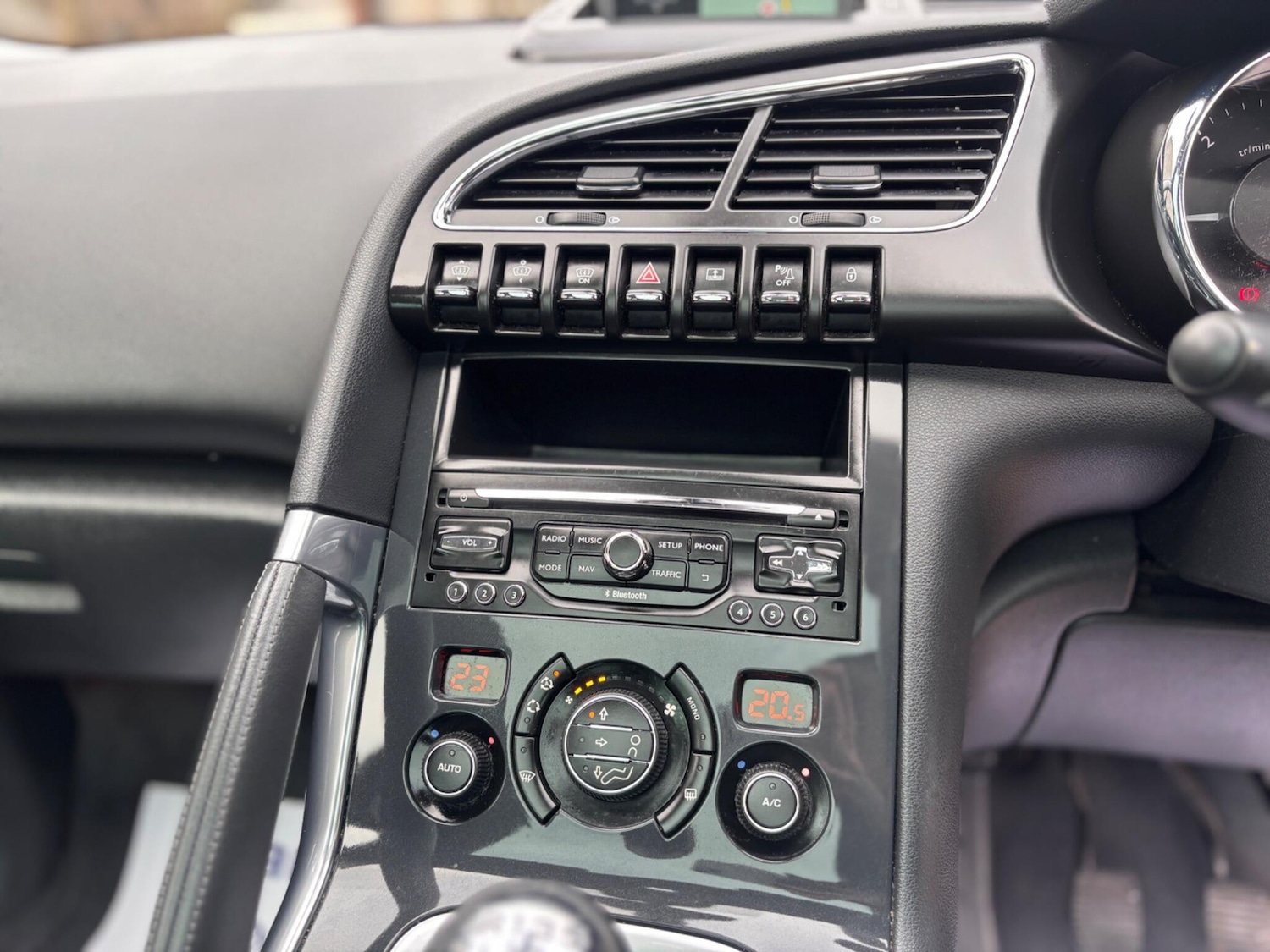 Used Peugeot 3008 2015 for sale - 77940608: Photo 15