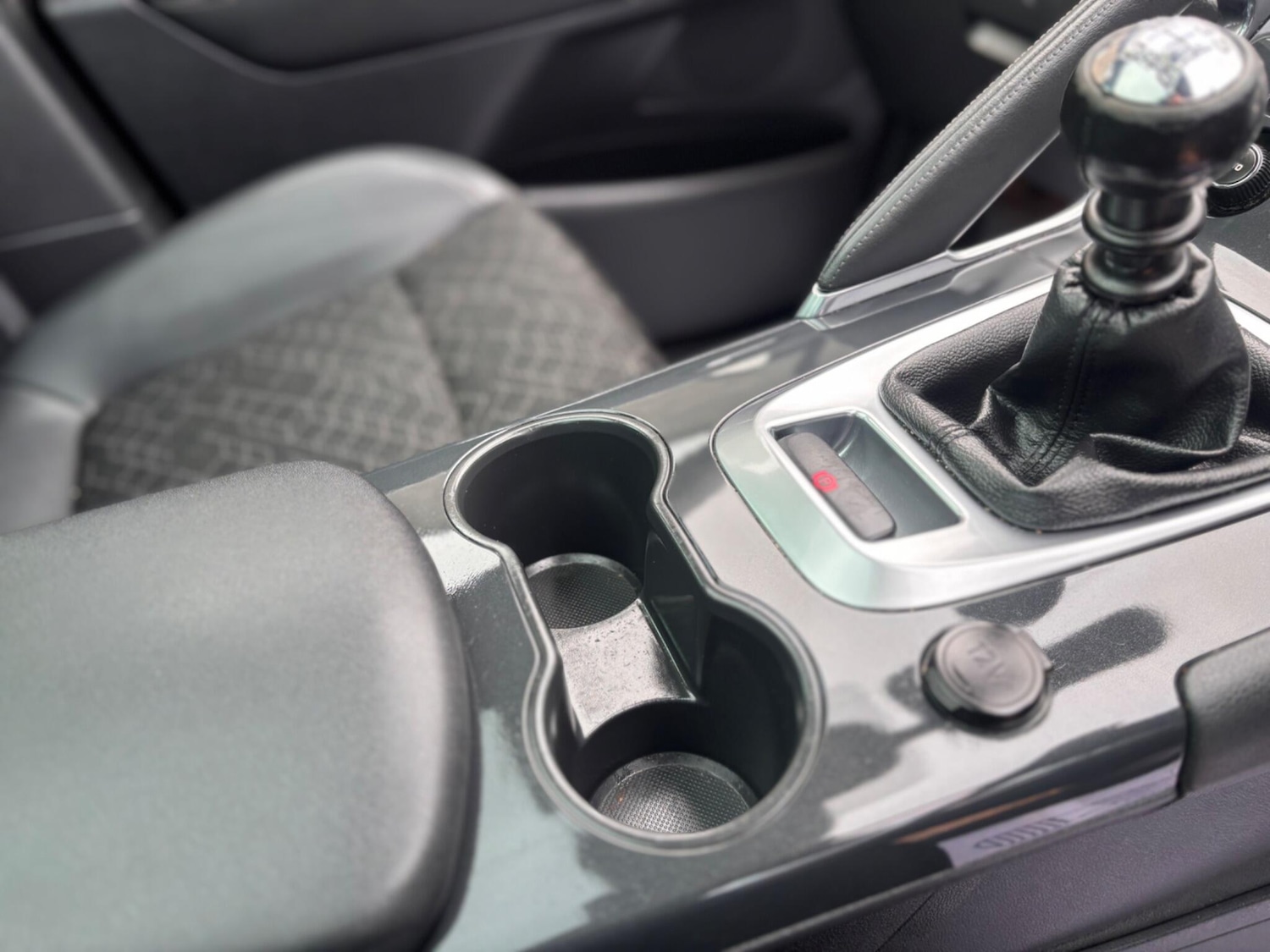 Used Peugeot 3008 2015 for sale - 77940608: Photo 16