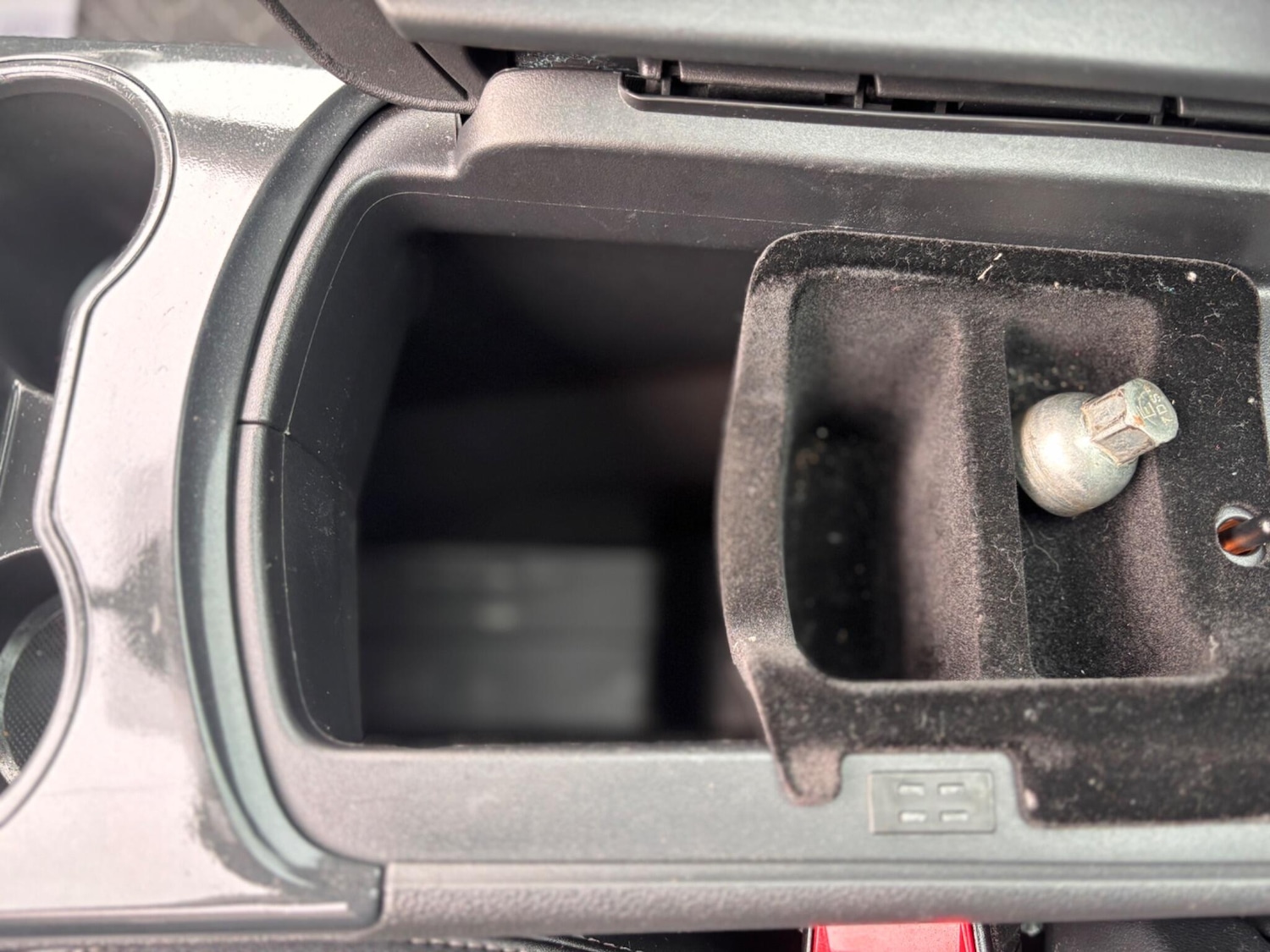 Used Peugeot 3008 2015 for sale - 77940608: Photo 28