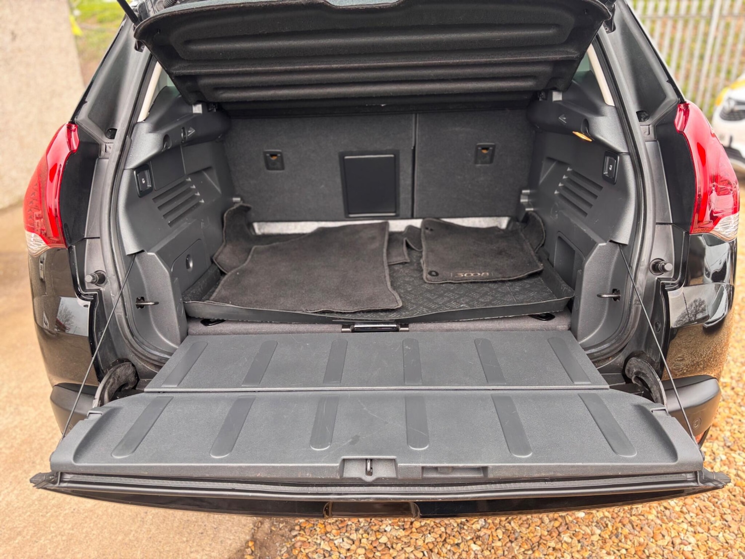 Used Peugeot 3008 2015 for sale - 77940608: Photo 29