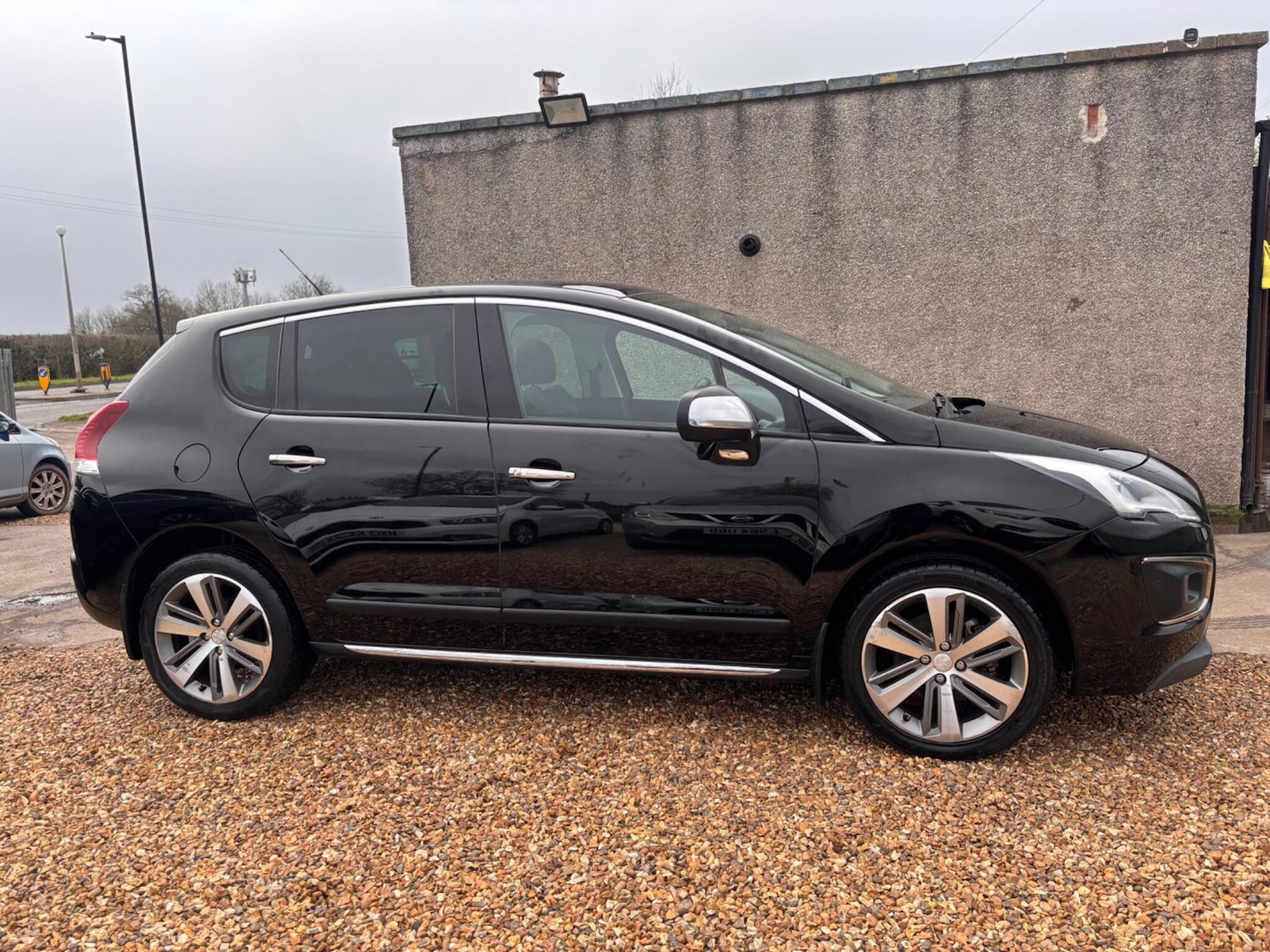 Used Peugeot 3008 2015 for sale - 77940608: Photo 7