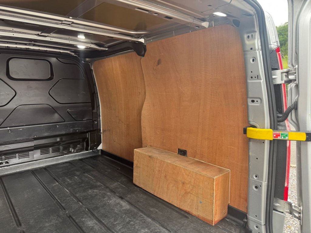 Used Ford Transit Custom 2018 for sale - 76631969: Photo 18