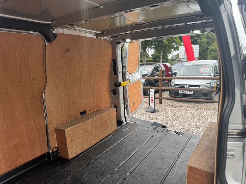 Used Ford Transit Custom 2018 for sale - 76631969: Photo 21