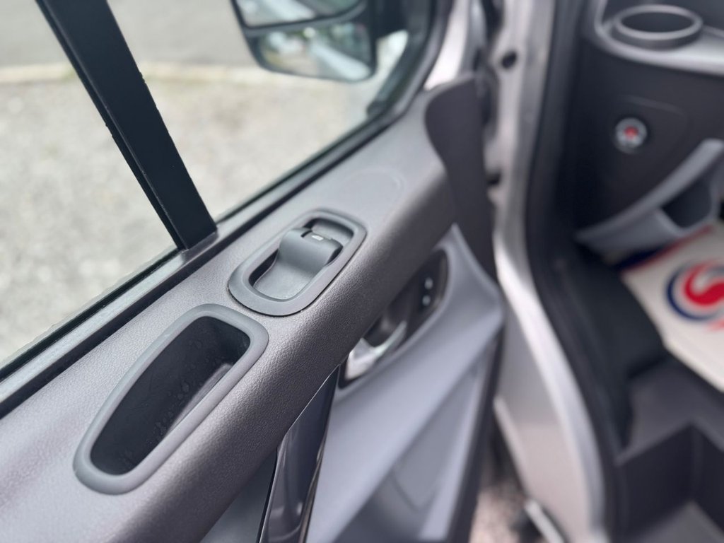 Used Ford Transit Custom 2018 for sale - 76631969: Photo 32