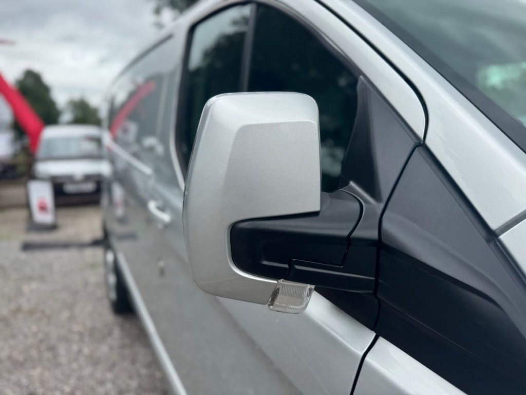 Used Ford Transit Custom 2018 for sale - 76631969: Photo 46