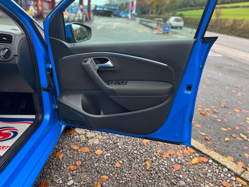 Used Volkswagen Polo 2016 for sale - 76631741: Photo 9