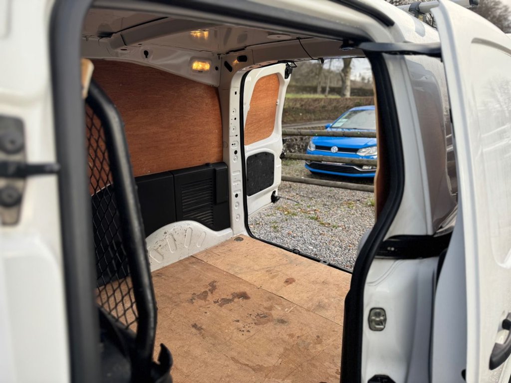 Used Peugeot Partner 2018 for sale - 76910532: Photo 21