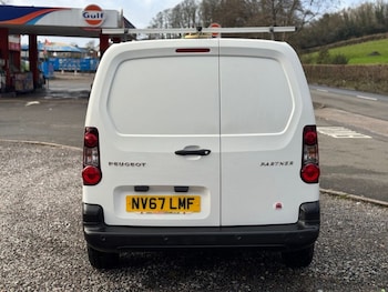 Used Peugeot Partner 2018 for sale - 76910532: Photo
