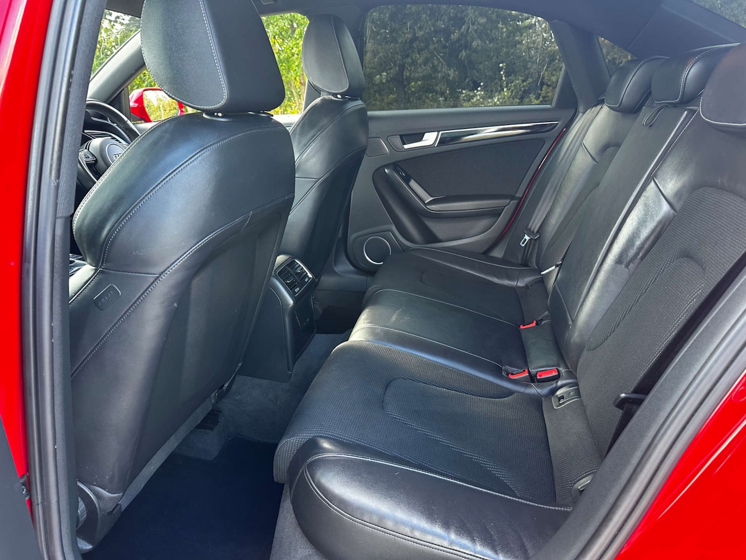 Used Audi A4 2014 for sale - 76696660: Photo 14