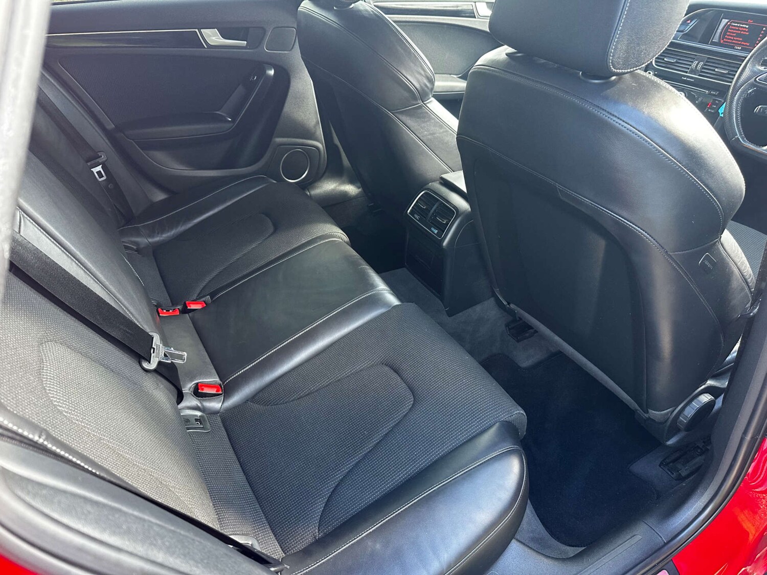 Used Audi A4 2014 for sale - 76696660: Photo 22