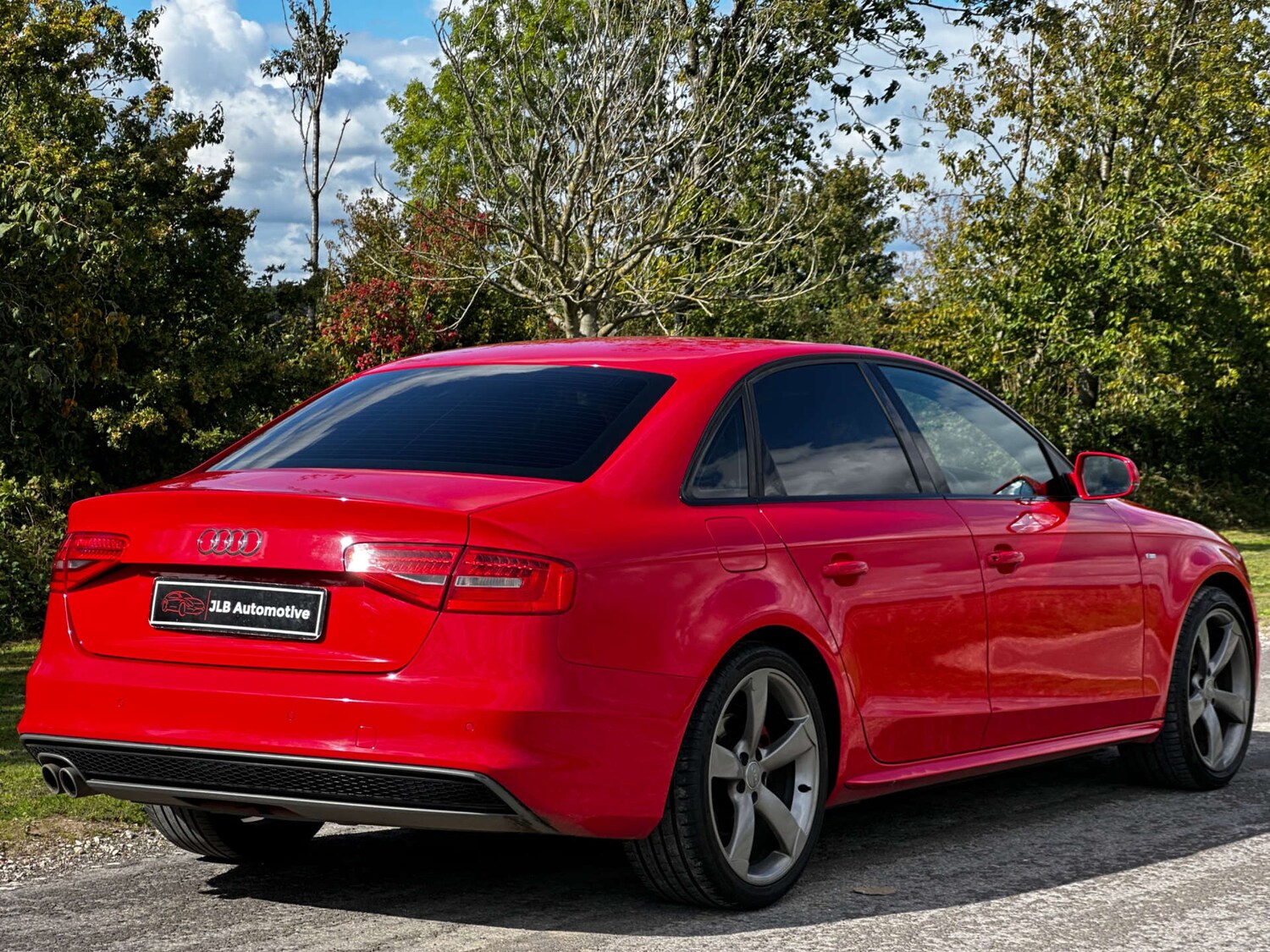 Used Audi A4 2014 for sale - 76696660: Photo 9