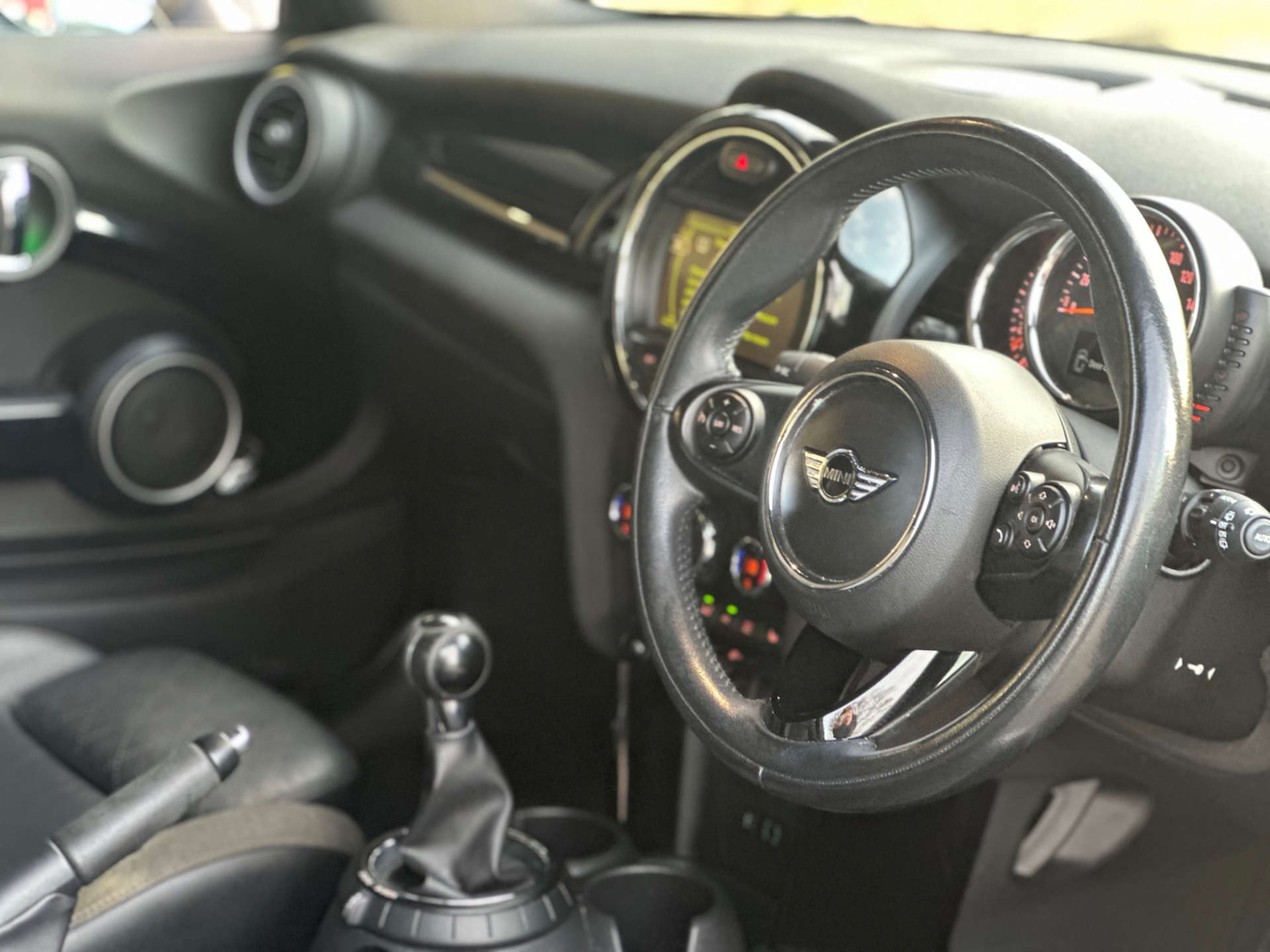 Used MINI Hatch 2015 for sale - 77736125: Photo 4