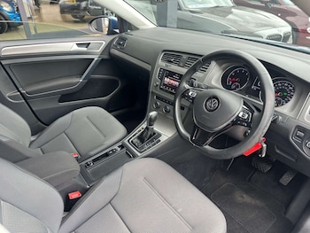 Used Volkswagen Golf 2016 for sale - 78518700: Photo