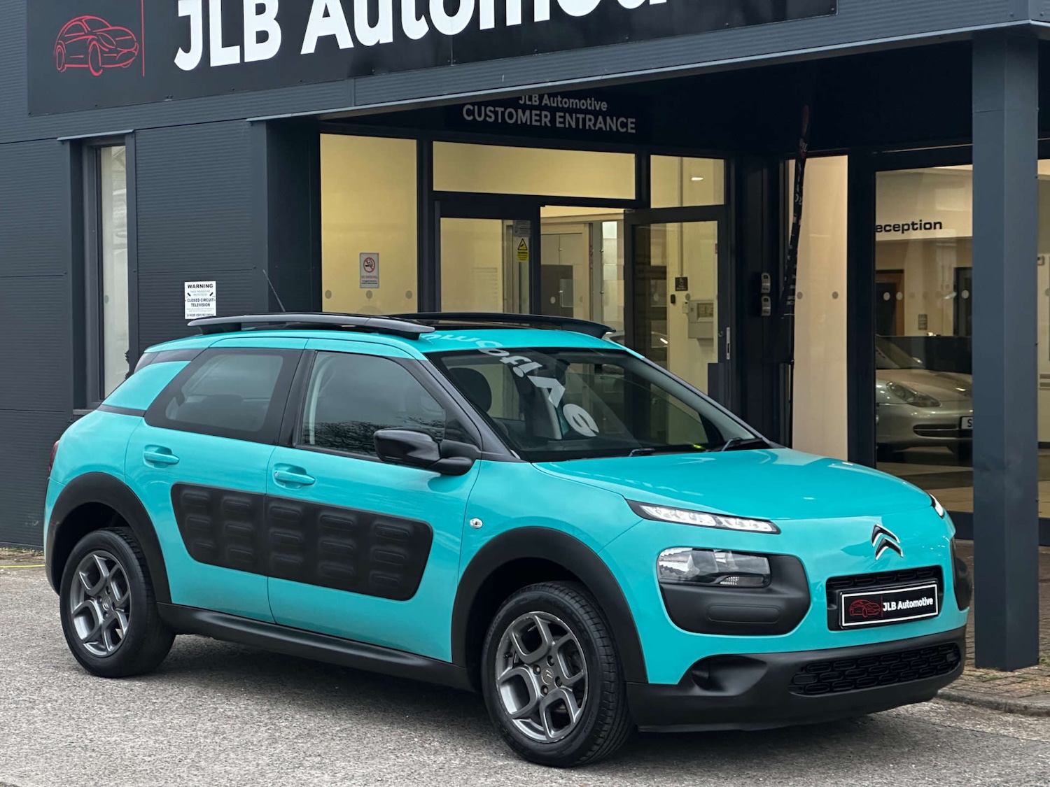 Used Citroen C4 Cactus 2016 for sale - 78124712: Photo 2