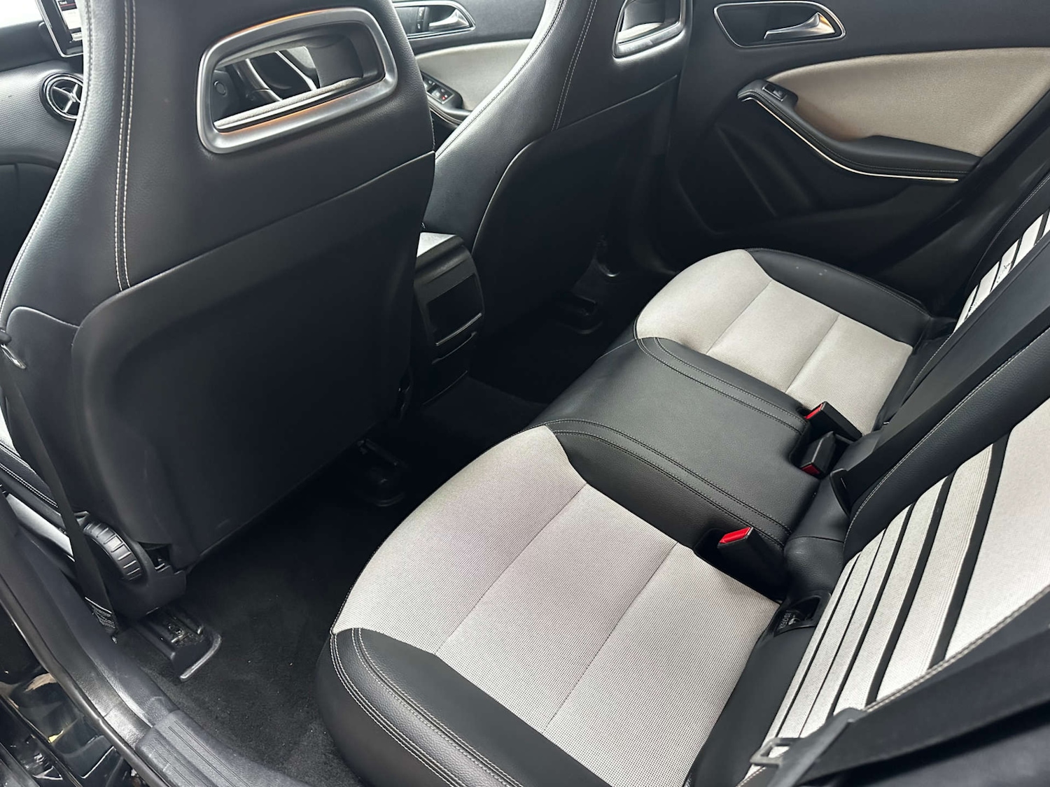 Used Mercedes-Benz A-Class 2013 for sale - 77313735: Photo 17