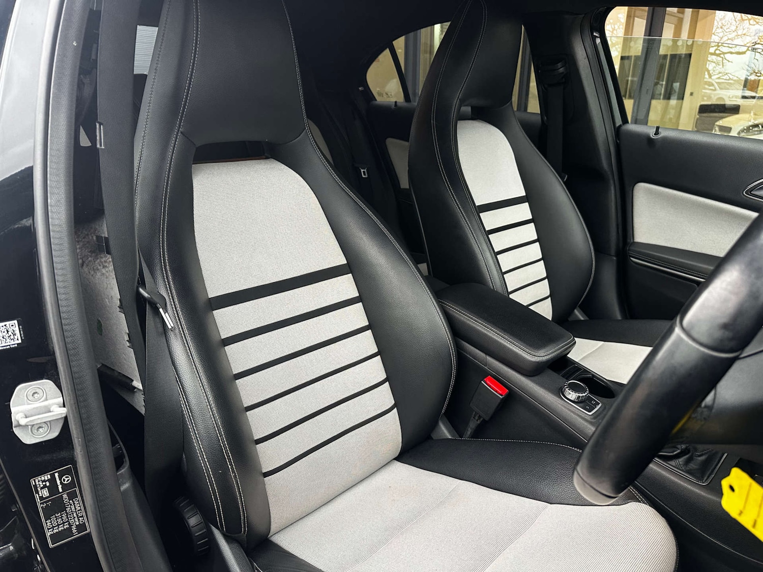 Used Mercedes-Benz A-Class 2013 for sale - 77313735: Photo 4