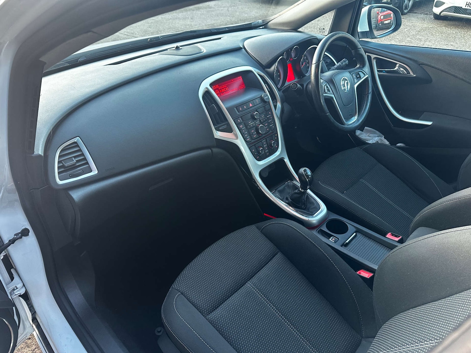 Used Vauxhall Astra 2012 for sale - 76829853: Photo 11