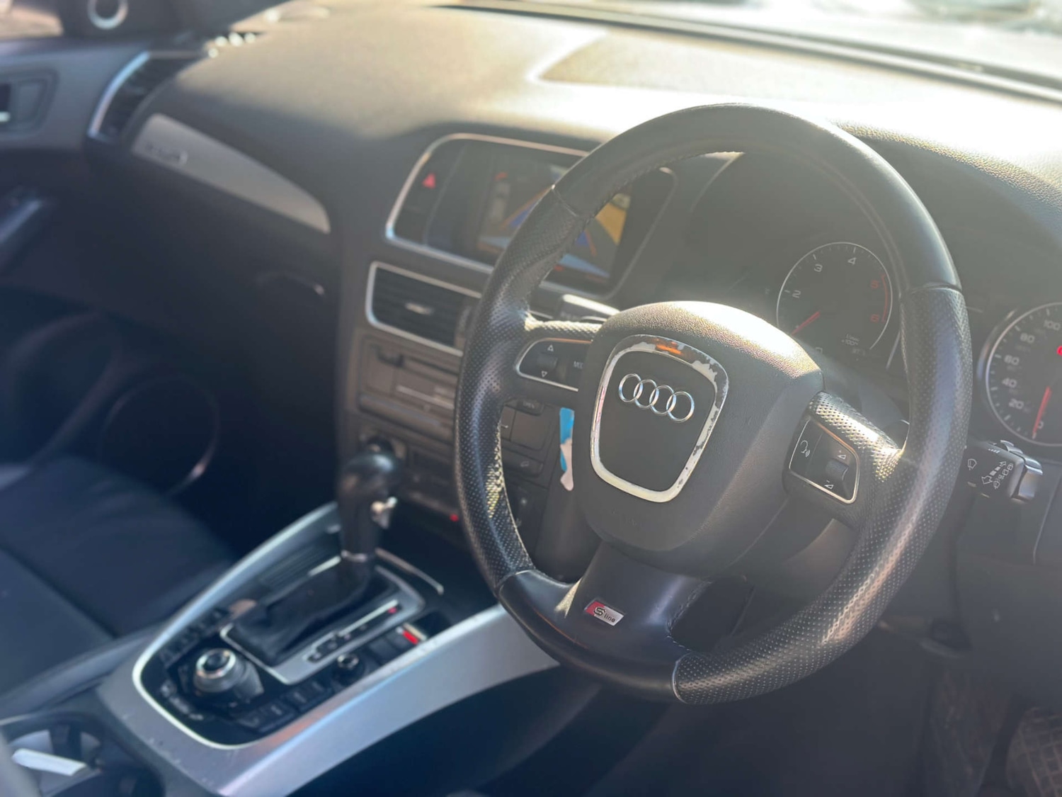 Used Audi Q5 2010 for sale - 77750351: Photo 12