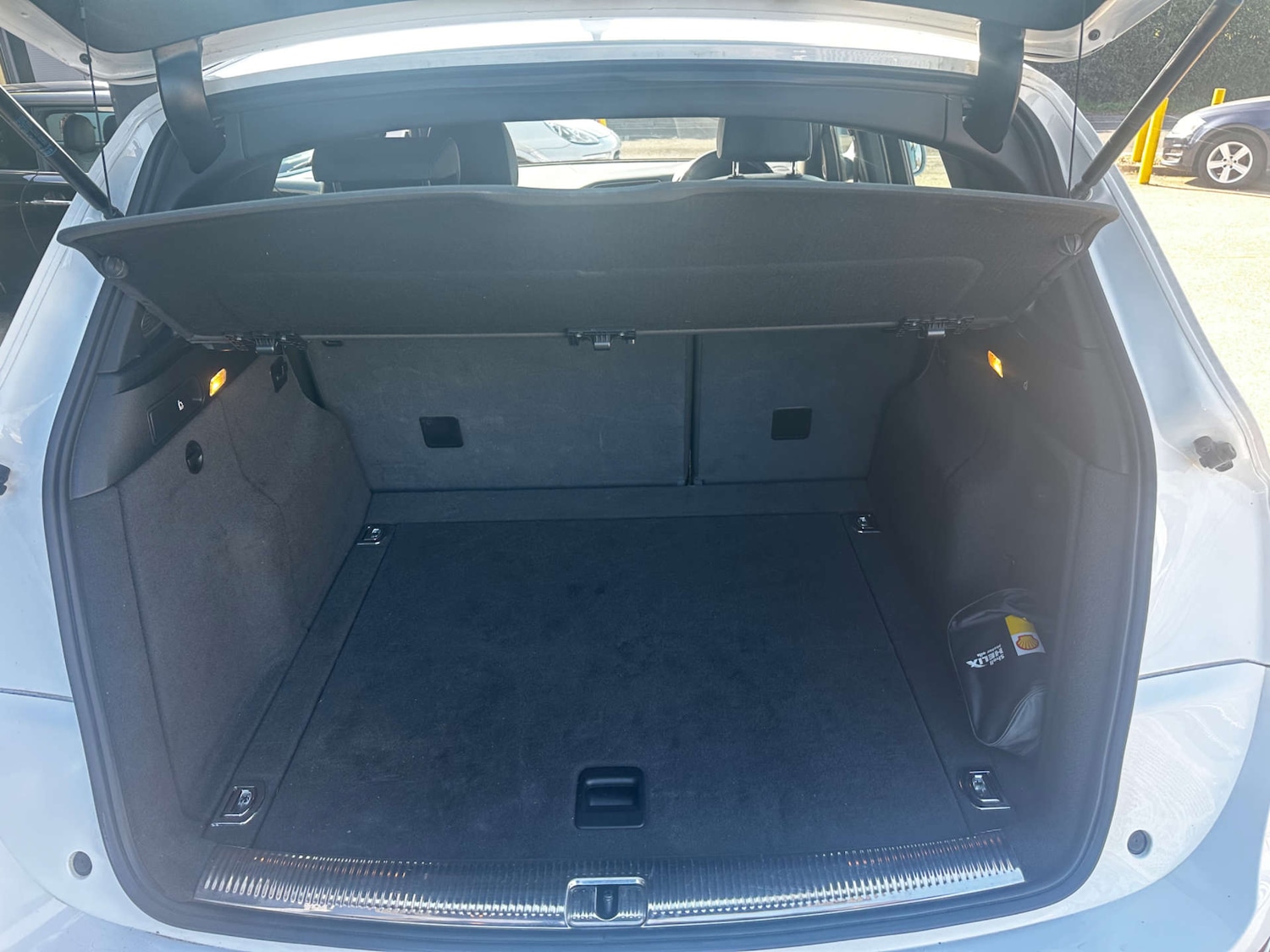 Used Audi Q5 2010 for sale - 77750351: Photo 15