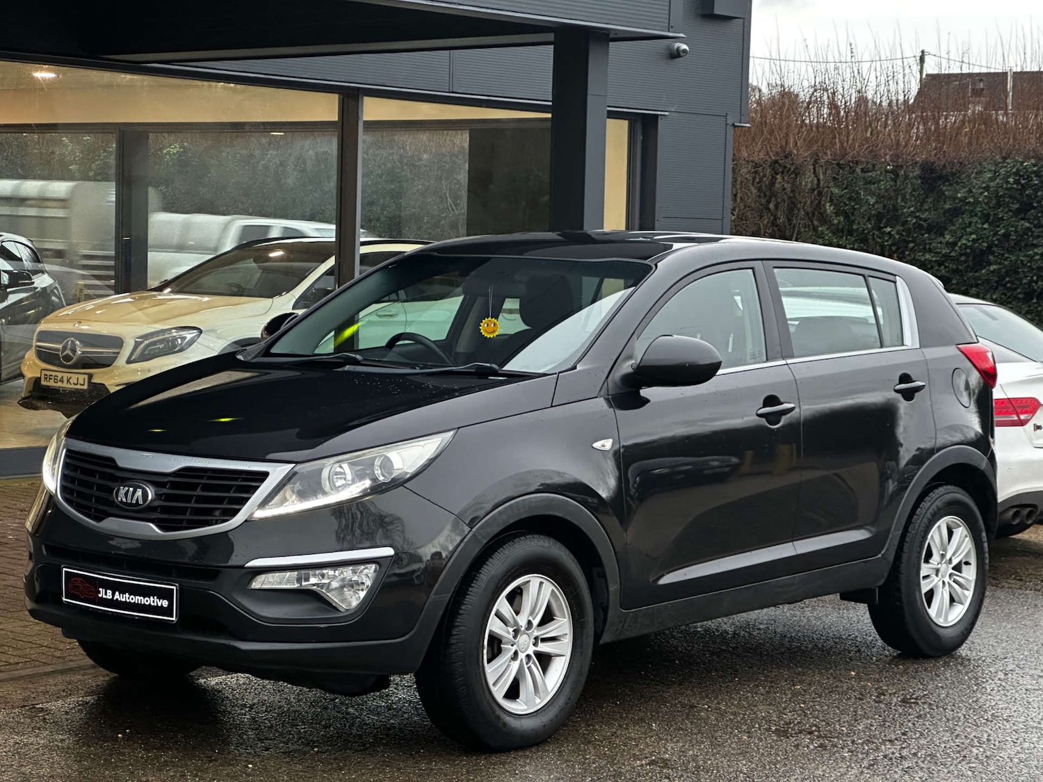 Used Kia Sportage 2012 for sale - 76885178: Photo 2