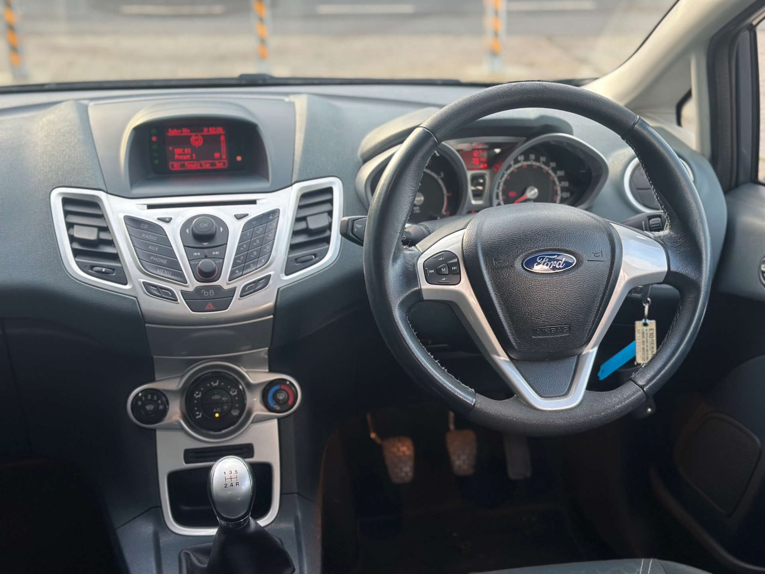 Used Ford Fiesta 2011 for sale - 76830175: Photo 15