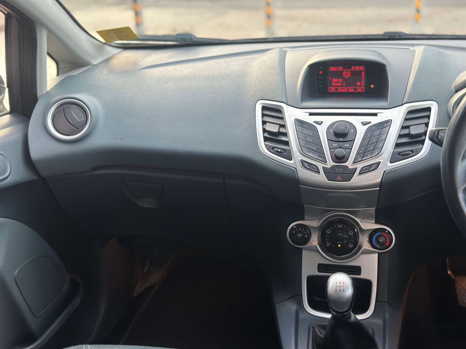 Used Ford Fiesta 2011 for sale - 76830175: Photo 16