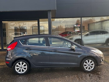 Used Ford Fiesta 2011 for sale - 76830175: Photo