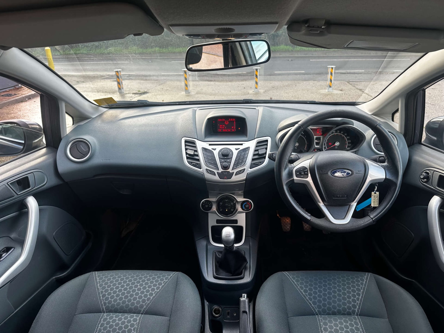 Used Ford Fiesta 2011 for sale - 76830175: Photo 6