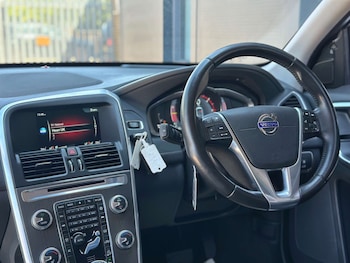 Used Volvo XC60 2015 for sale - 79448088: Photo