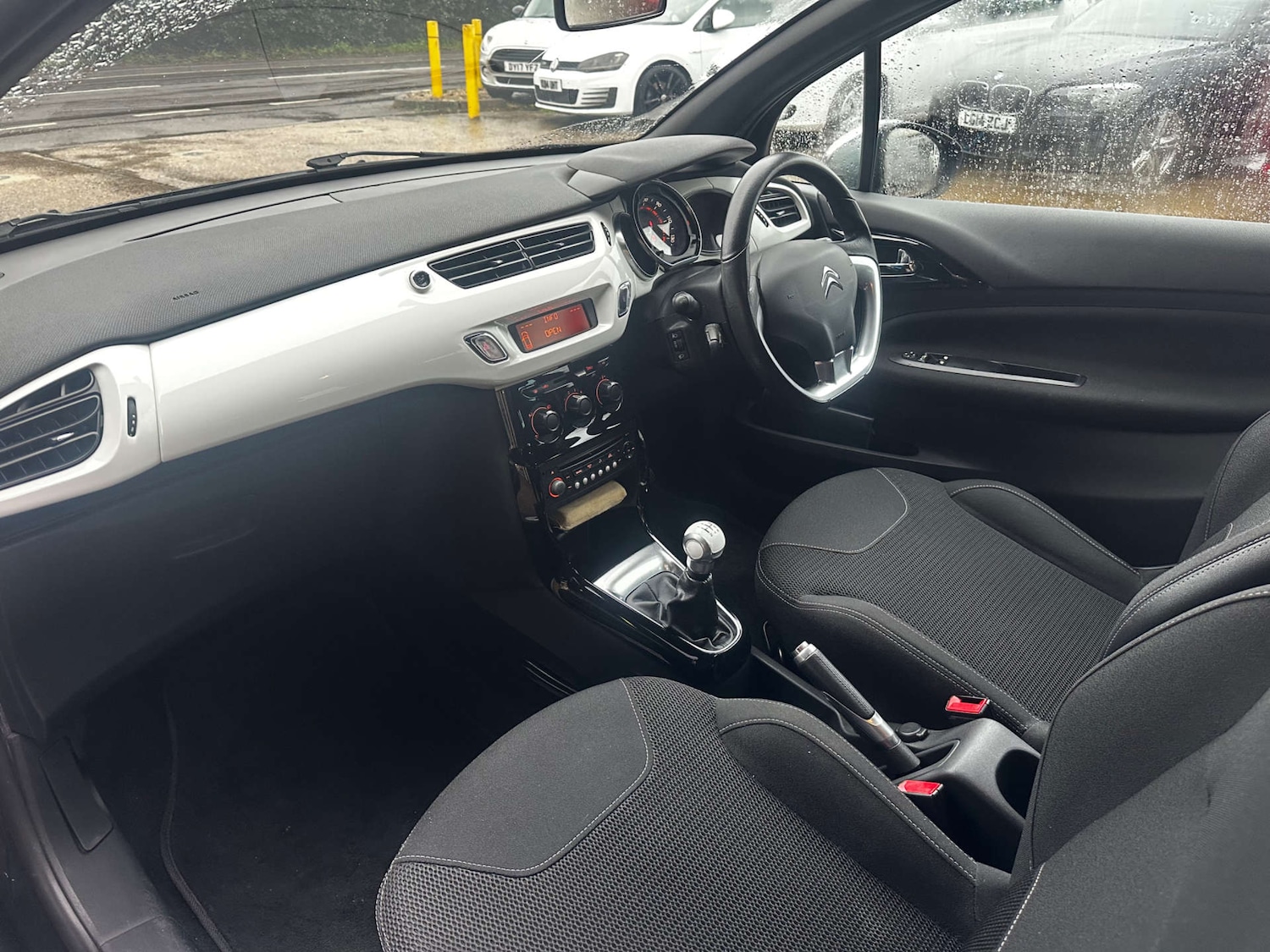 Used Citroen DS3 2011 for sale - 77209998: Photo 10