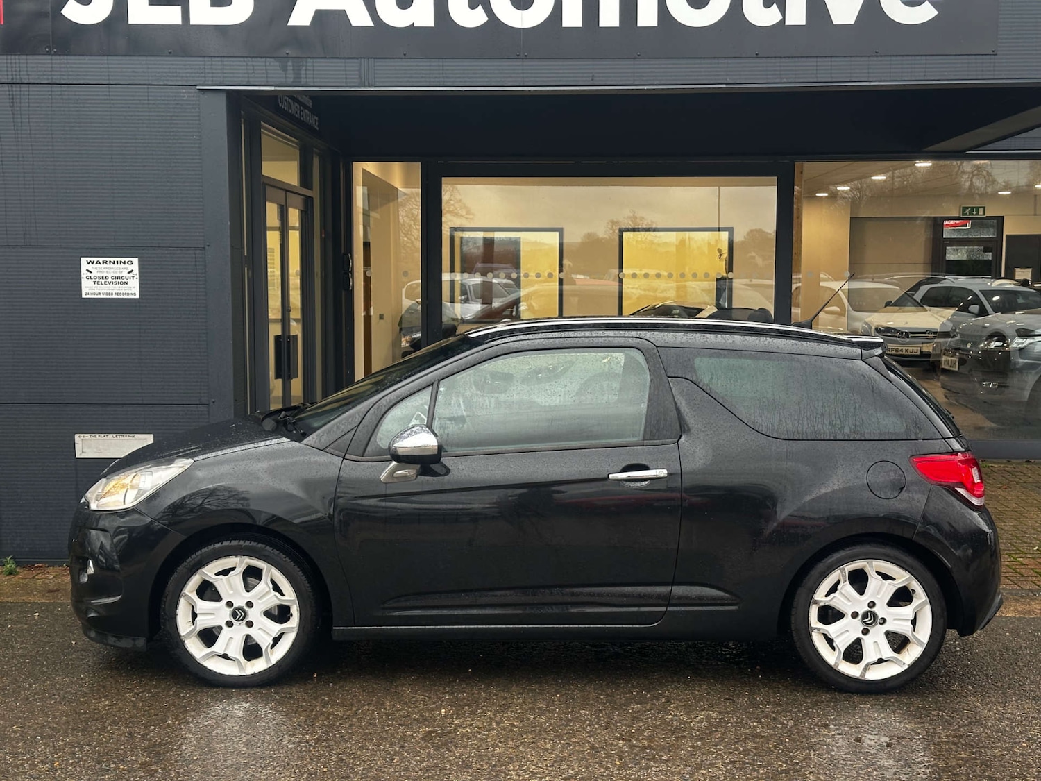 Used Citroen DS3 2011 for sale - 77209998: Photo 11
