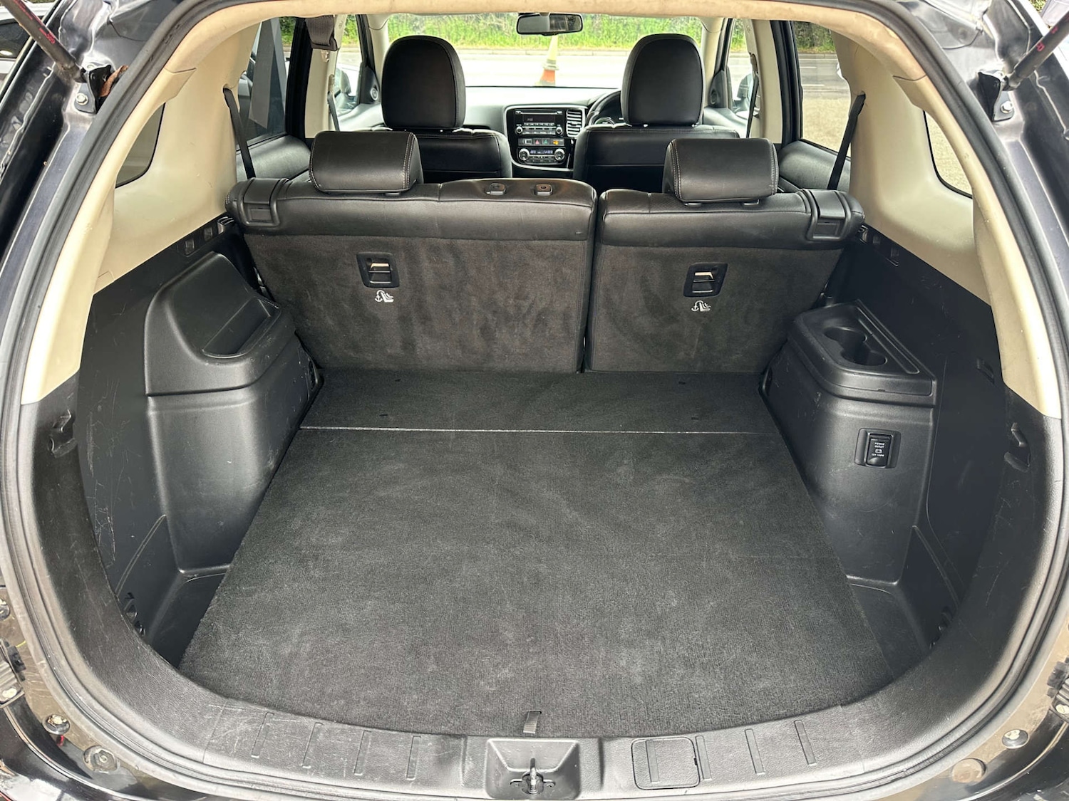 Used Mitsubishi Outlander 2015 for sale - 78124707: Photo 16