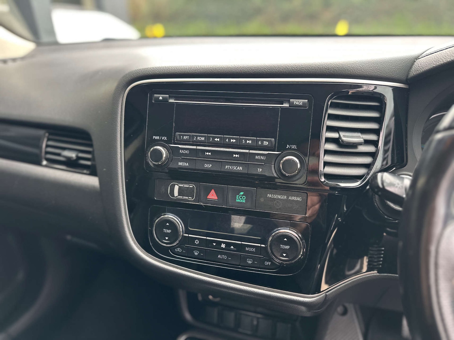 Used Mitsubishi Outlander 2015 for sale - 78124707: Photo 21