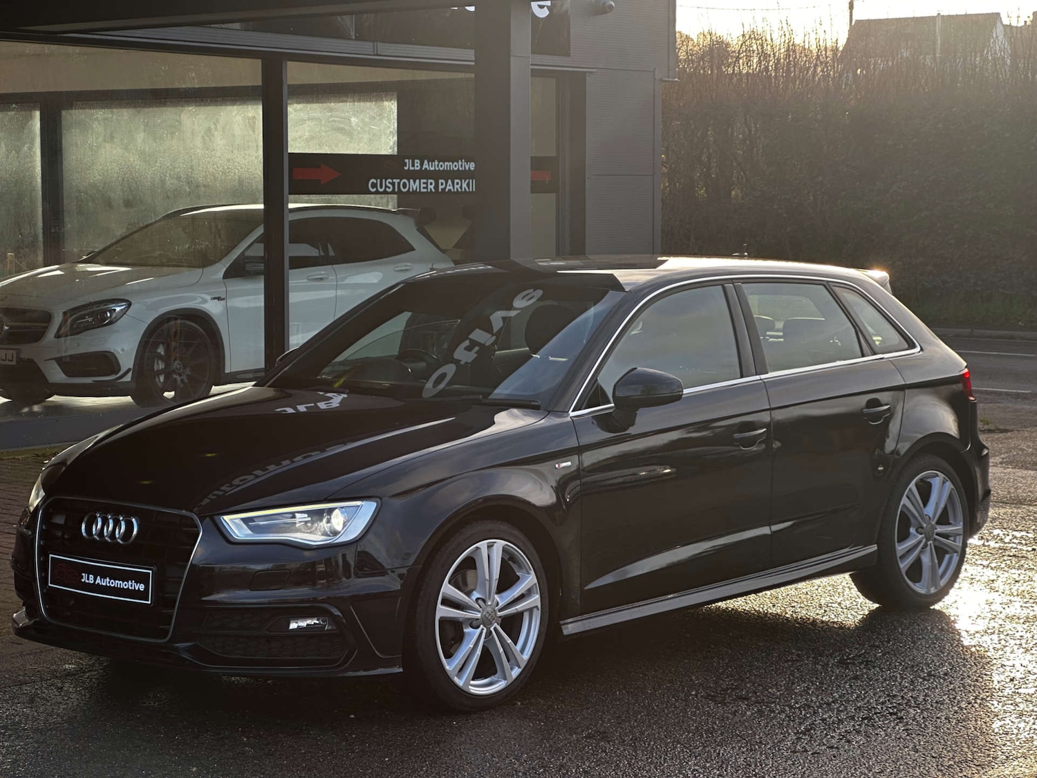 Used Audi A3 2014 for sale - 77022322: Photo 3