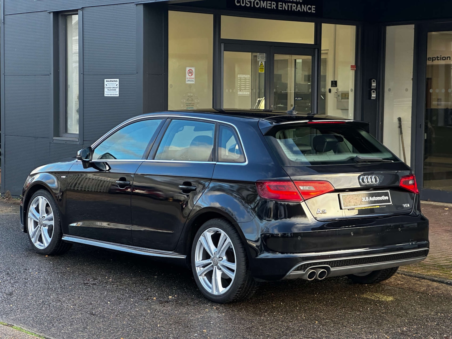 Used Audi A3 2014 for sale - 77022322: Photo 8