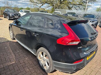 Used Volvo V40 2013 for sale - 78315846: Photo