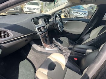 Used Volvo V40 2013 for sale - 78315846: Photo