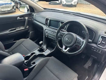 Used Kia Sportage 2016 for sale - 78102140: Photo