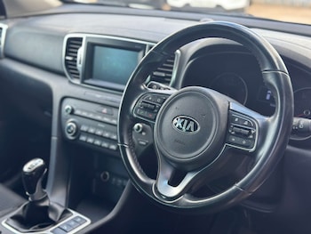 Used Kia Sportage 2016 for sale - 78102140: Photo