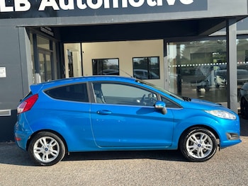 Used Ford Fiesta 2016 for sale - 79525153: Photo