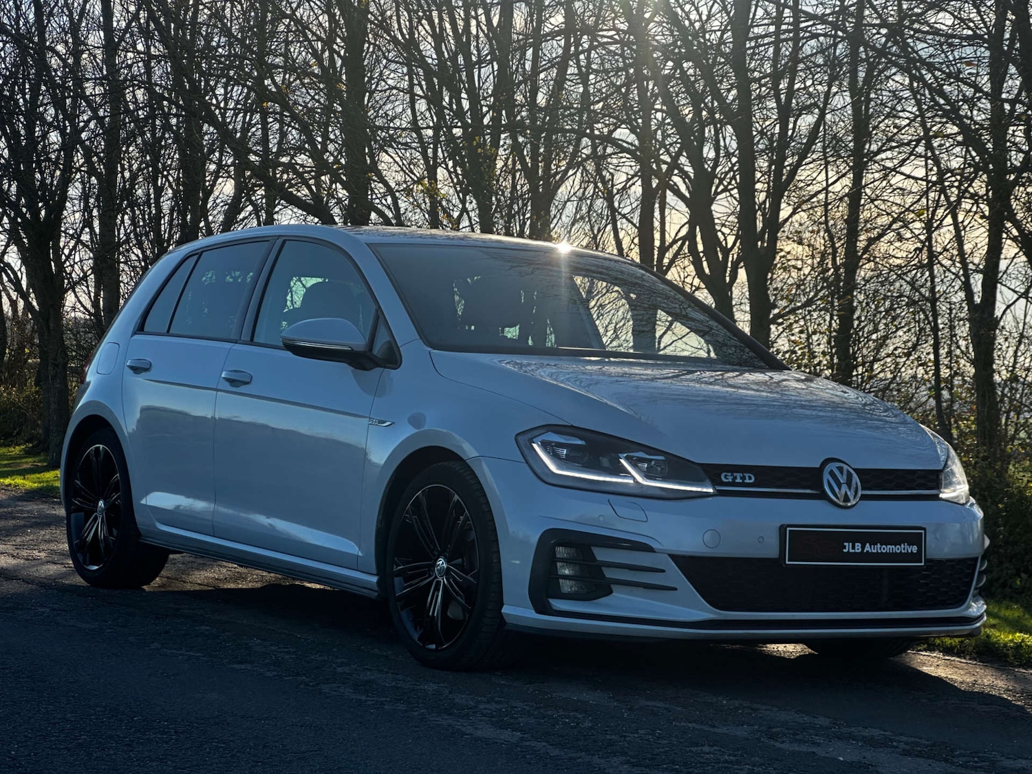 Used Volkswagen Golf 2017 for sale - 76696668: Photo 2