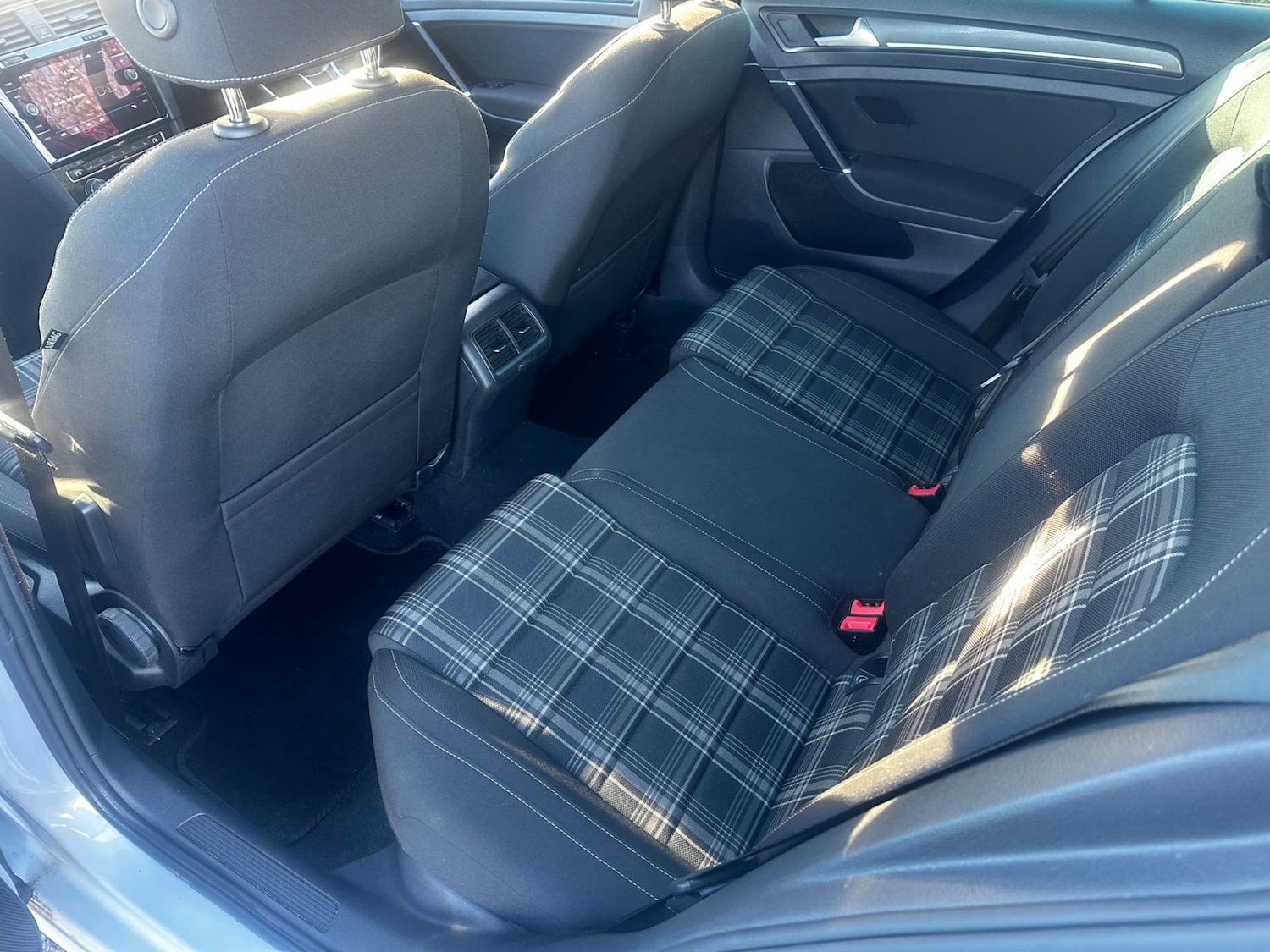 Used Volkswagen Golf 2017 for sale - 76696668: Photo 26