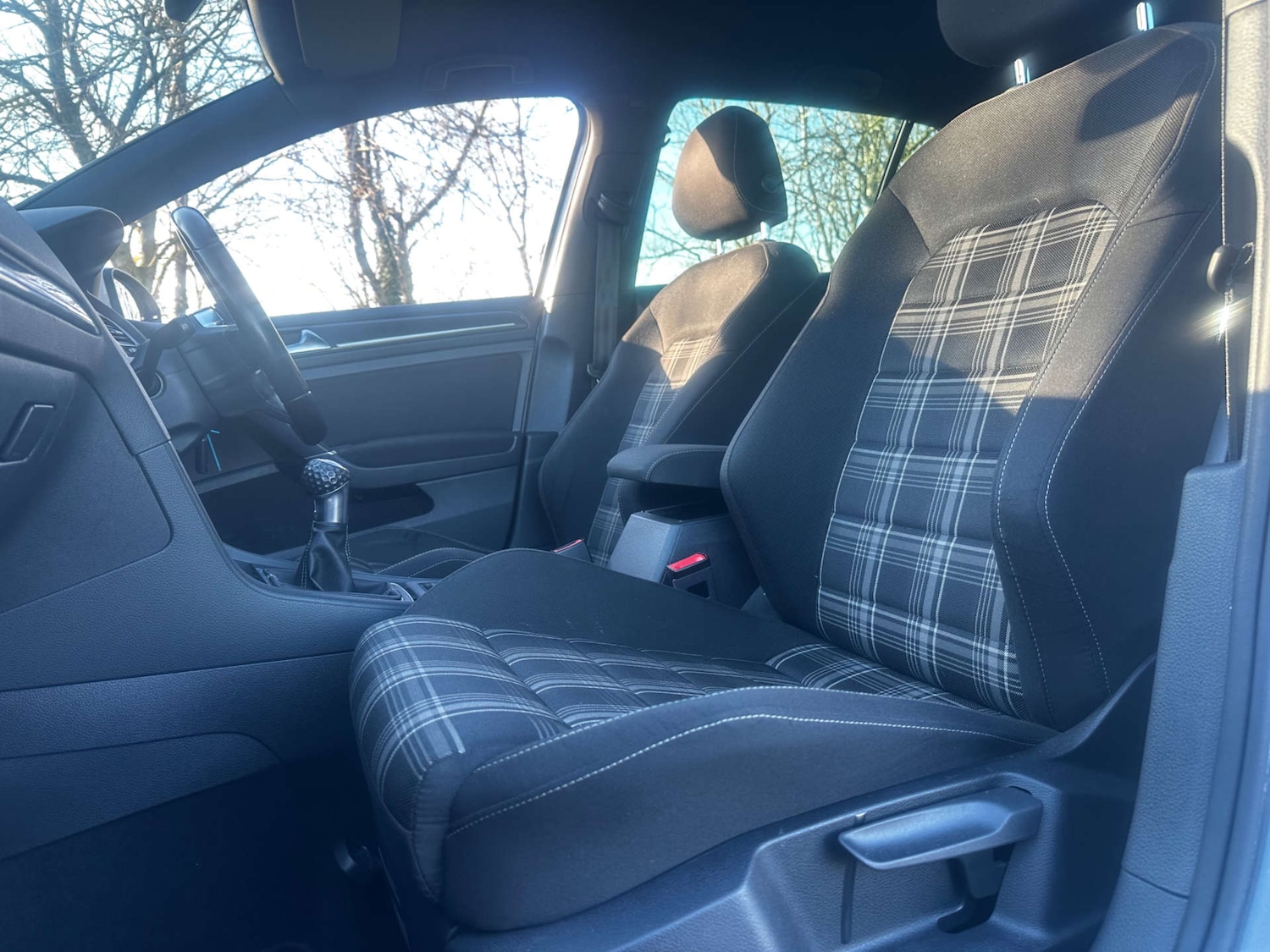 Used Volkswagen Golf 2017 for sale - 76696668: Photo 28