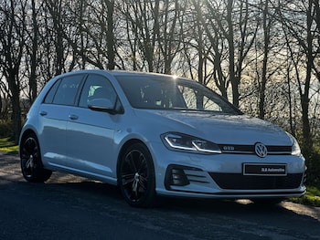 Used Volkswagen Golf 2017 for sale - 76696668: Photo