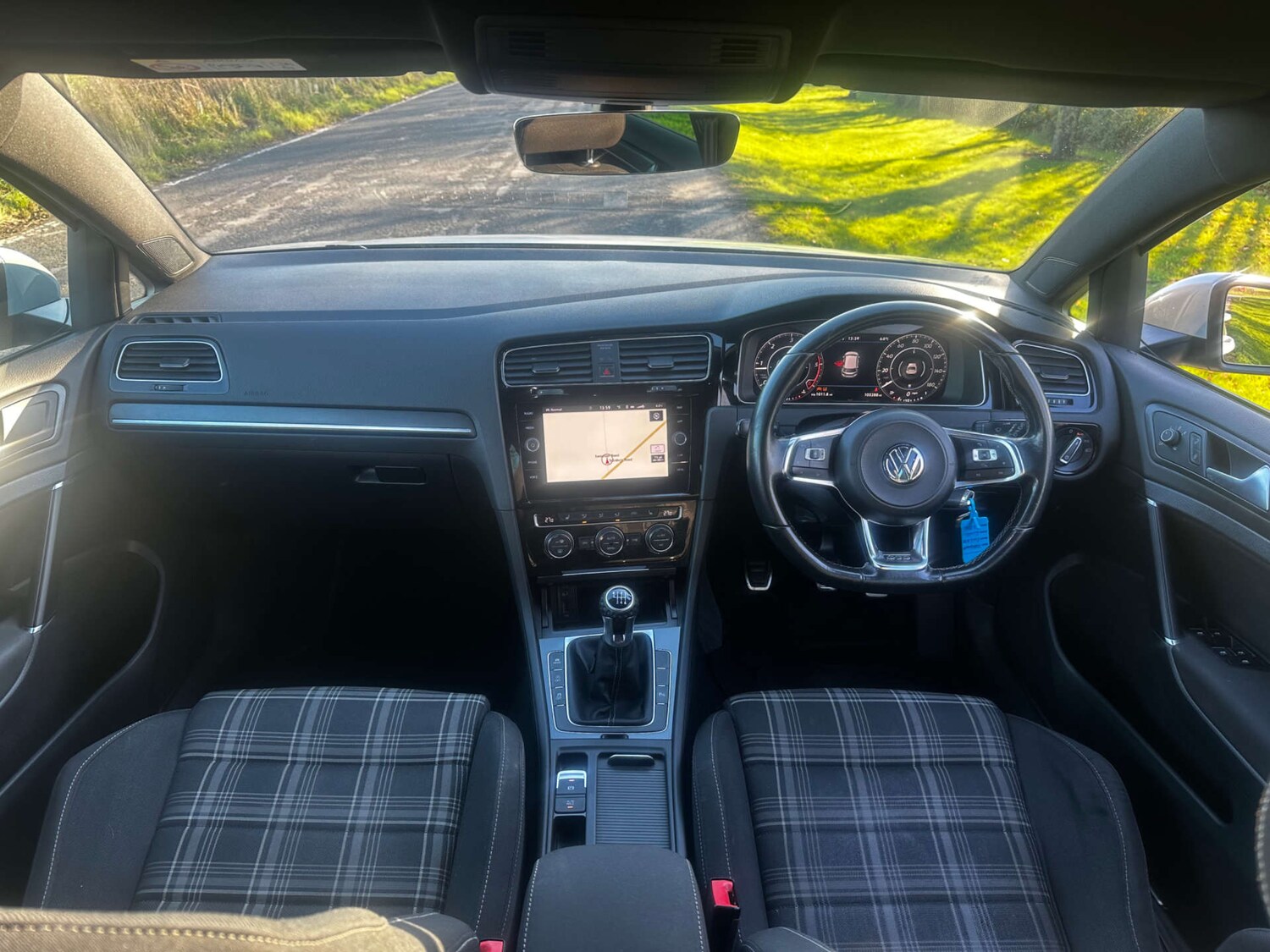 Used Volkswagen Golf 2017 for sale - 76696668: Photo 9