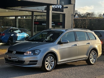 Used Volkswagen Golf 2014 for sale - 77673742: Photo